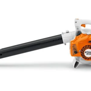 Benzinski duvač STIHL BG 50 na beloj pozadini